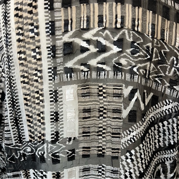 Ruby Rd Abstract Print Blouse Sheer Button Down Long Sleeve Top Black White 12 - Picture 6 of 7